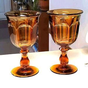 Old Williamsburg Amber by Imperial Glasses Ohio Set Of 2